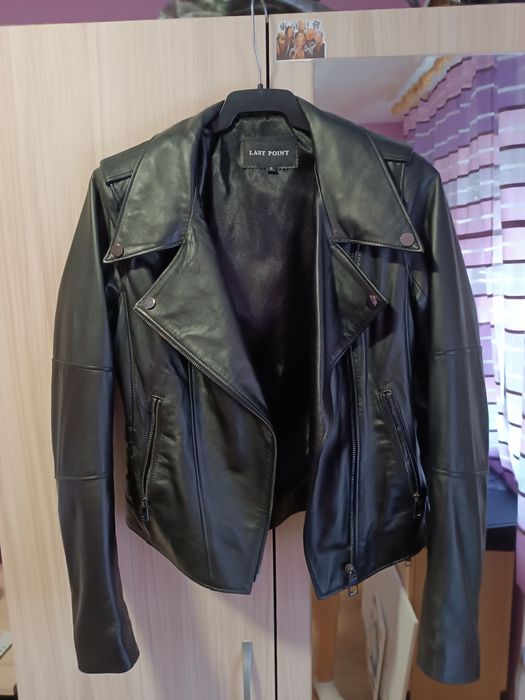 Кожено яке цвят черен