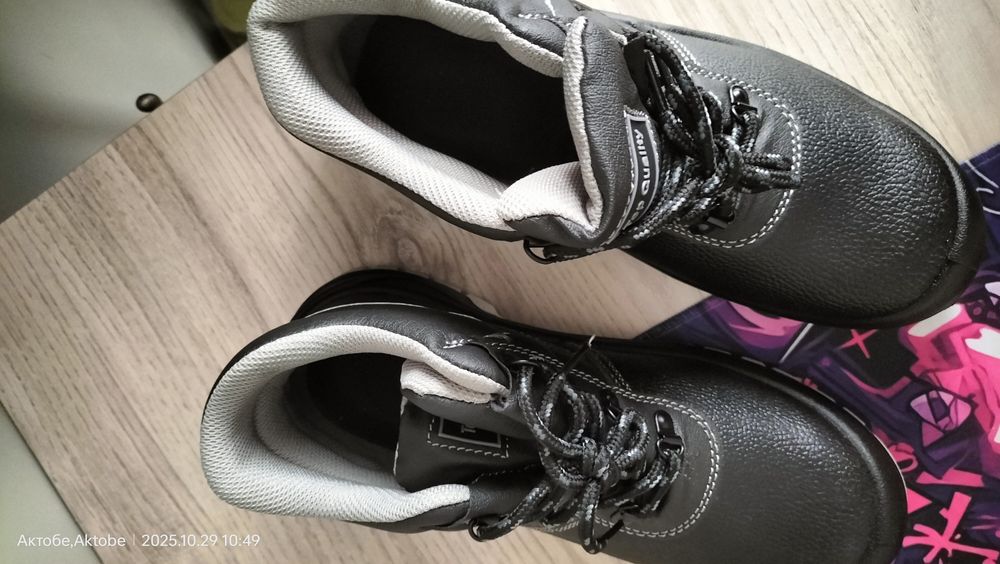 Продам рабочие ботинки 41 р.