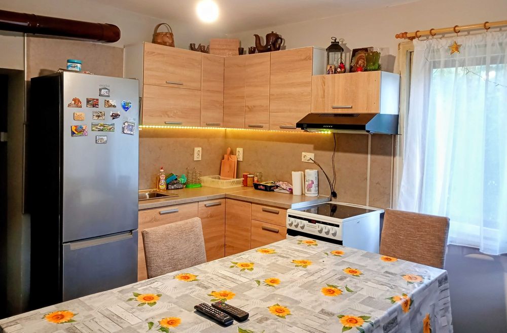 Продава се Къща в Костинброд - 180 кв.м за 221 €/кв.м - Снимка #1
