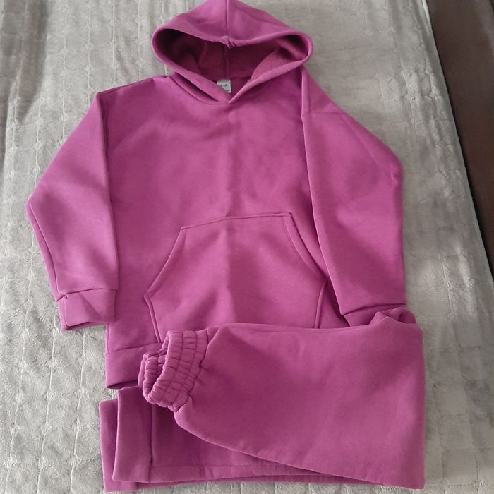 Продаю спортивный костюм для девочки с начесом