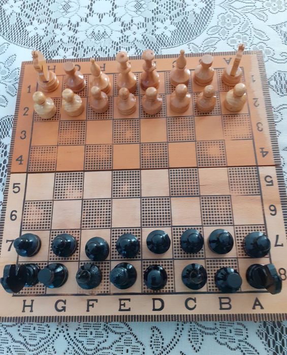Дървен шах 34/34 см