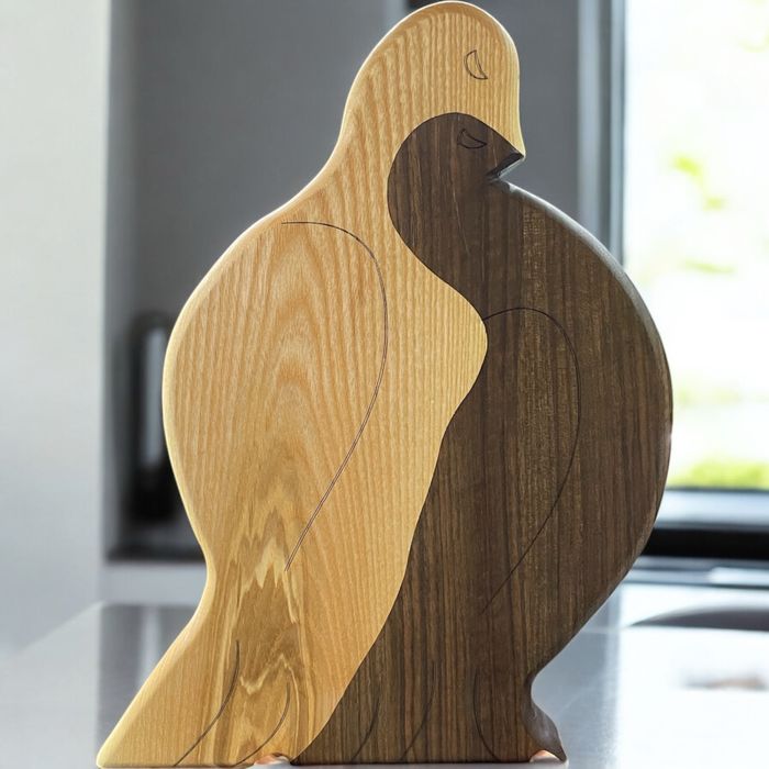 Дървени дъски за сервиране и рязане – инкрустация, смола, гравюра.