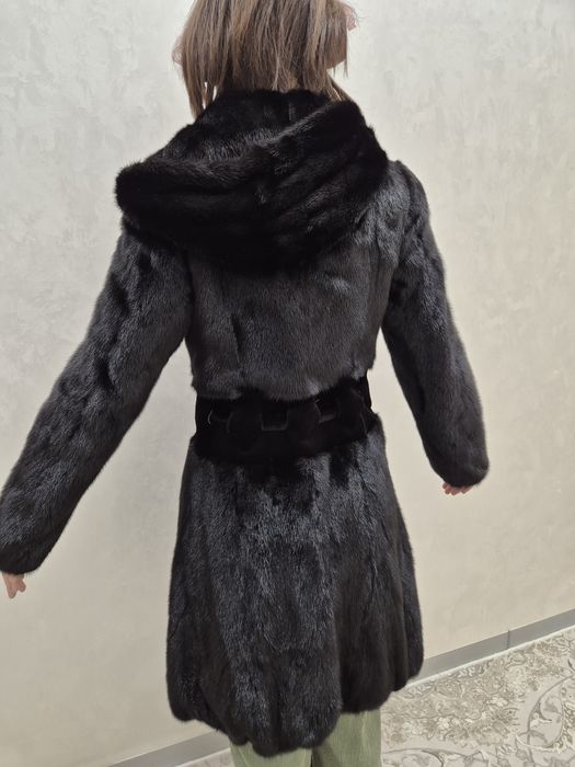 Продам шубу норковую б/у