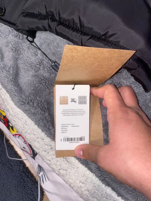 Geaca bruberry,deloc purtara