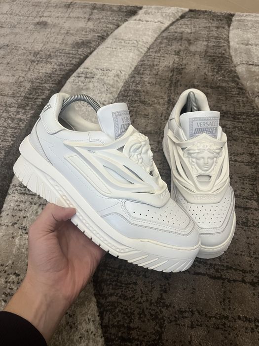 versace odiseea
