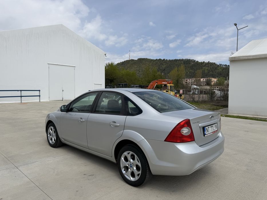 Ford Focus 2 Facelift - 1.6 115CP/ Pilot Automat/ Climatronic/ Comenzi Volan