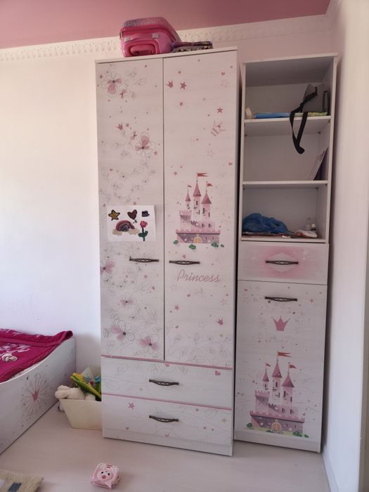 Детская мебель .