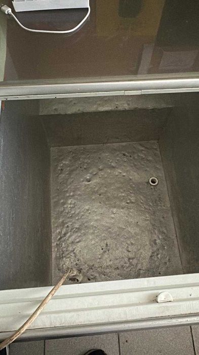 Продам витринные морозильные лари