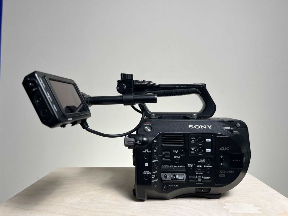 Sony PXW-FS7 XDCAM Super 35 Camera System Professional Camcorder