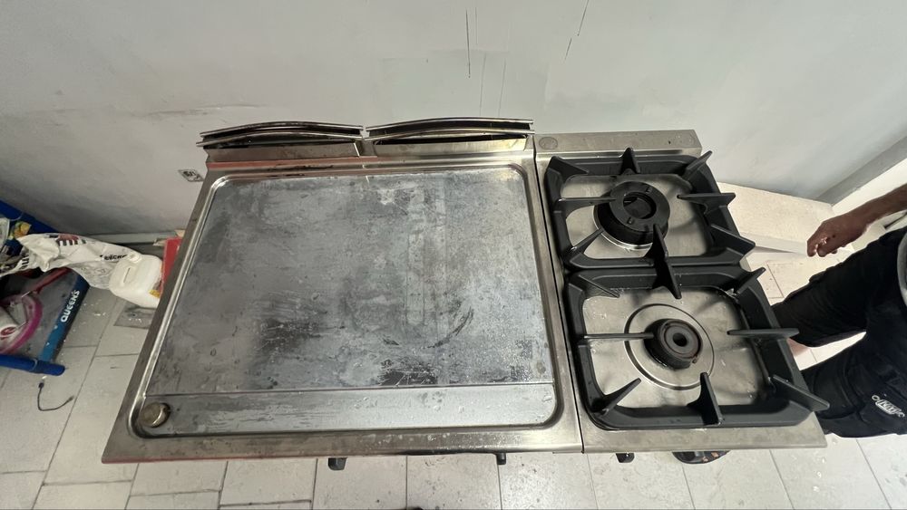 Професионална плоча и газови котлони Tecnoinox