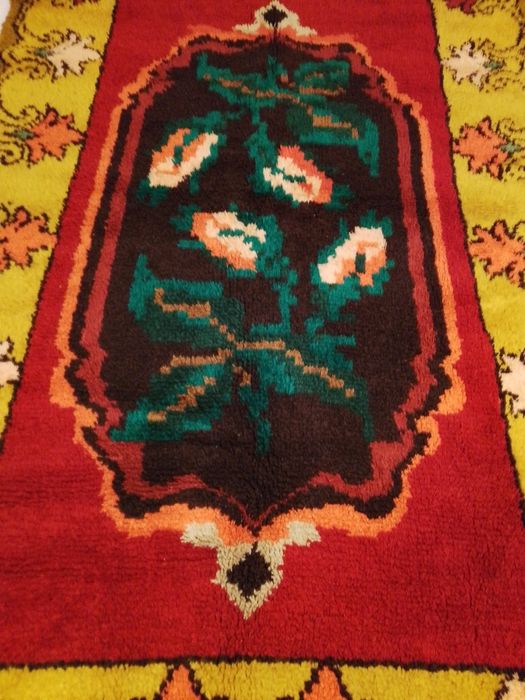 Китеник, халище, губер /постелка, завивка, килим/ 100 % вълна