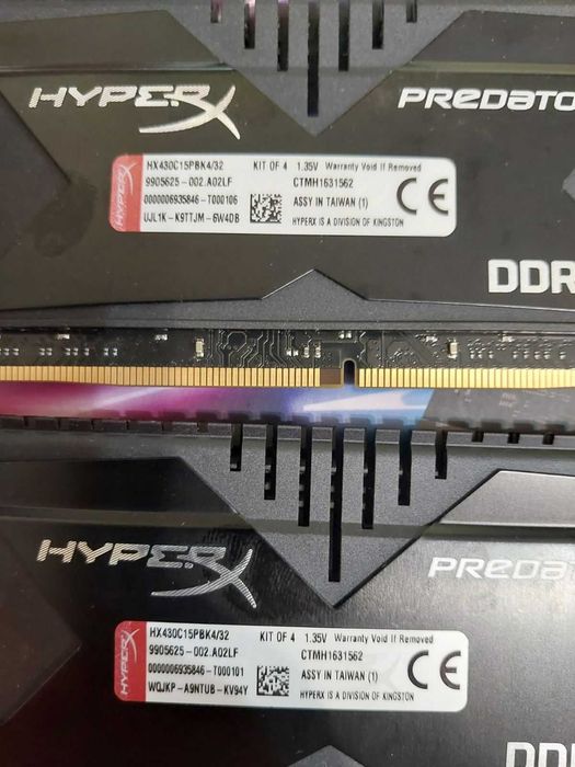 16GB 3000Mhz DDR4 - HyperX Predator, G.Skill Aegis