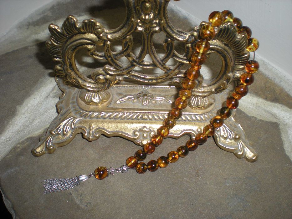 Кехлибарена броеница от балтийски кехлибар