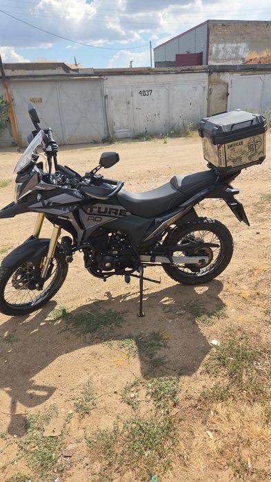 Продам Мотоцикл Эндуро 250кубов