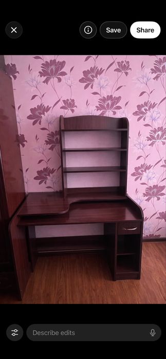 Продаётся компьютерный стол с книжной полкой