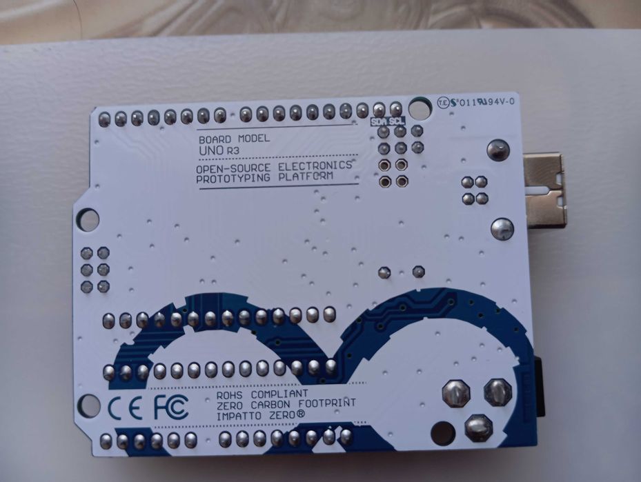 Arduino UNO комплект 80+ компонента