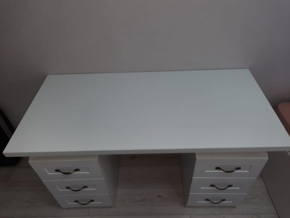 Стеллаж и стол письменный из МДФ