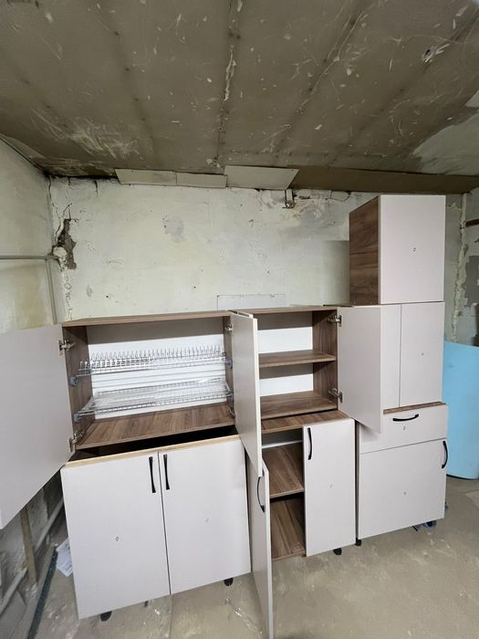 Кухня 2.5 метра новый лдсп