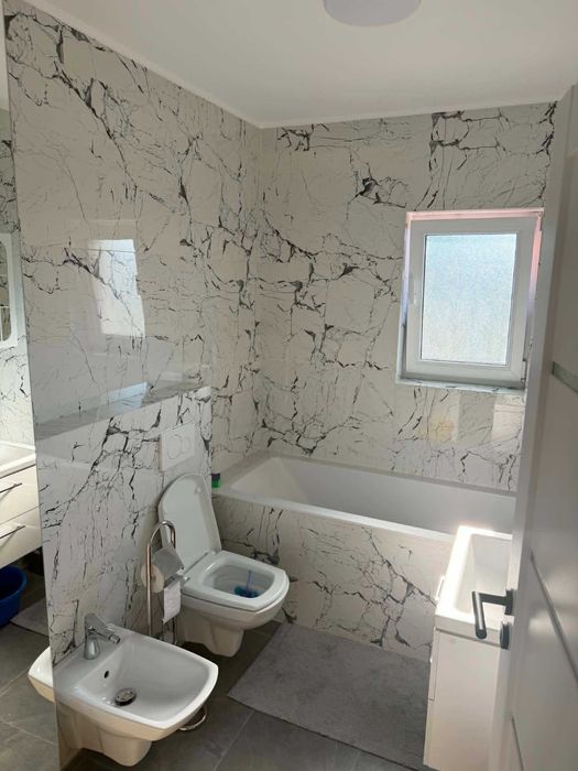 Apartament de închiriat mobilat și utilat în totalitate!