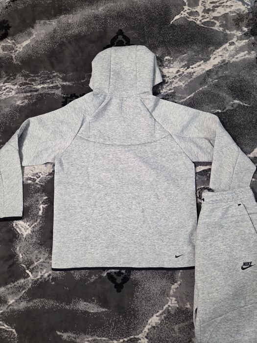Nike Tech Fleece