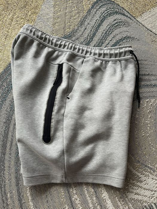 NIKE Tech Fleece : размер М / Оригинал
