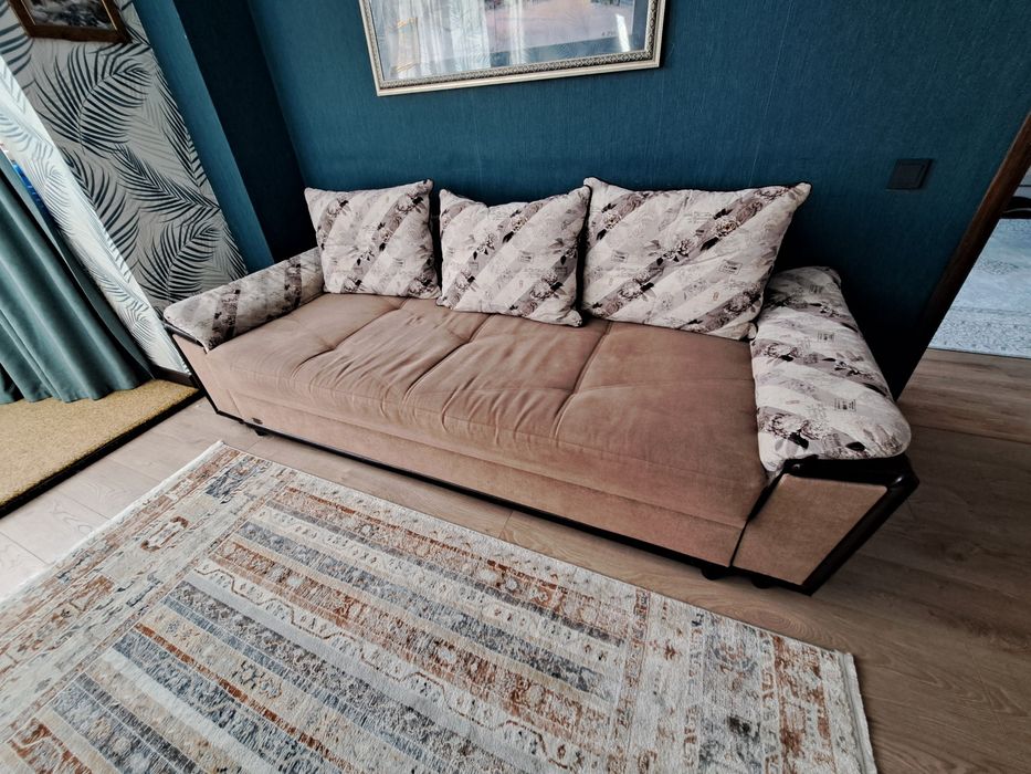 Диван в хорошем состоянии