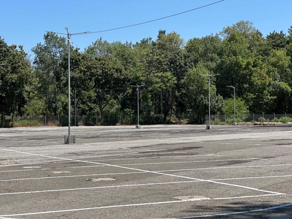 Дава се под наем Гараж / Паркомясто в София, Западен парк - 7000 кв.м за 35.7 € - Снимка #6