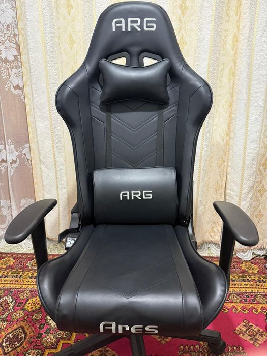 Продам игровое кресло