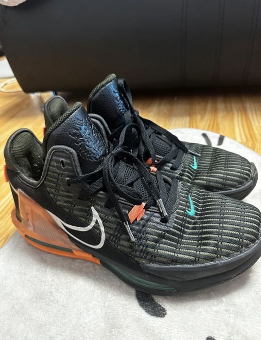 Nike LeBron Witness 6