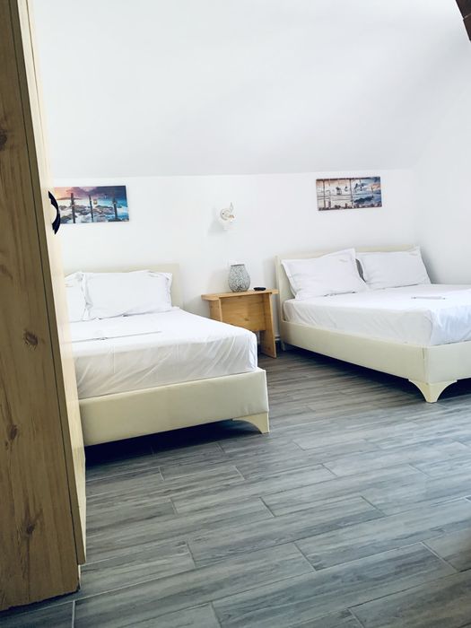 Cazare Beach Please 5 min