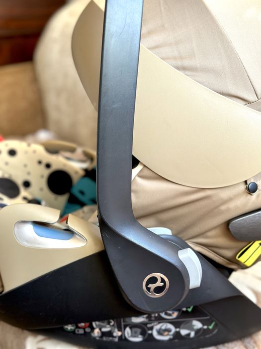 Стол за кола Cybex Cloud Z i-size Karolina Kurkova Fashion Collection