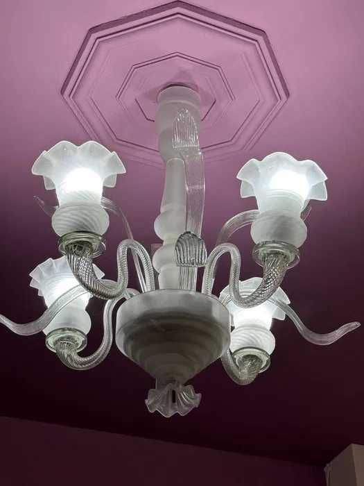 Piese lustra clasica din sticla alba