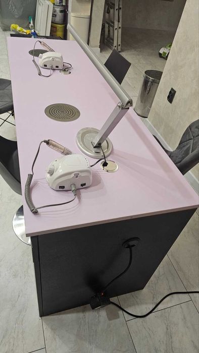 Двойно бюро за маникюр с вградени прахоуловители Profi-max