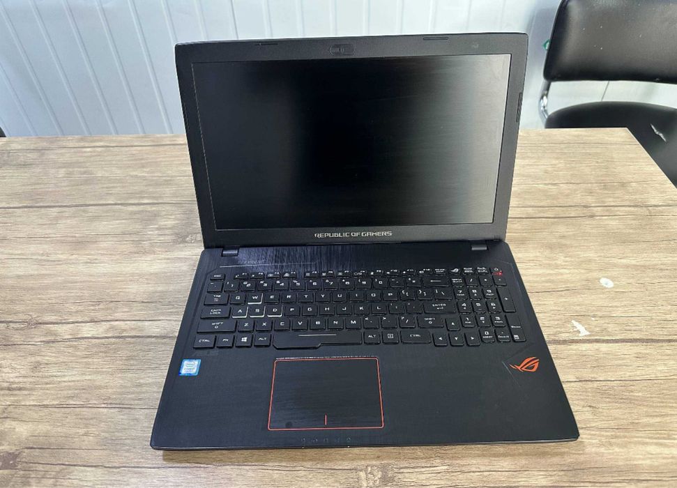 Igravoy noutbuk Asus ROG Strix GL553V