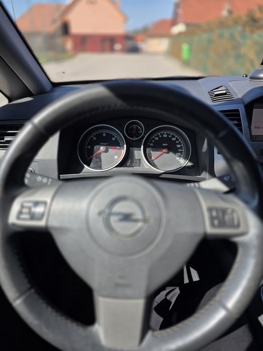 Opel Zafira 7 locuri