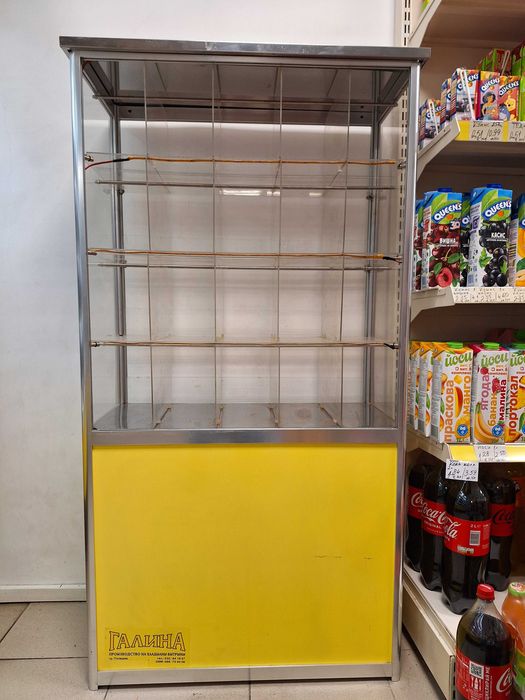 Витрина за ядки и бонбони