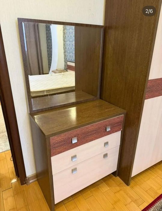 Продам спальный гарнитур