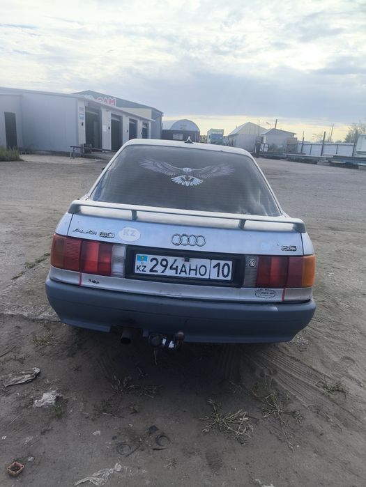 Продам Ауди 80 б3