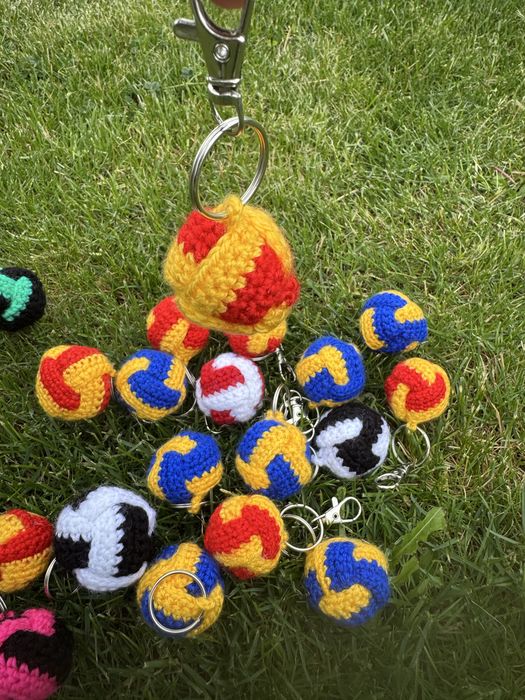 Плетен ключодържател