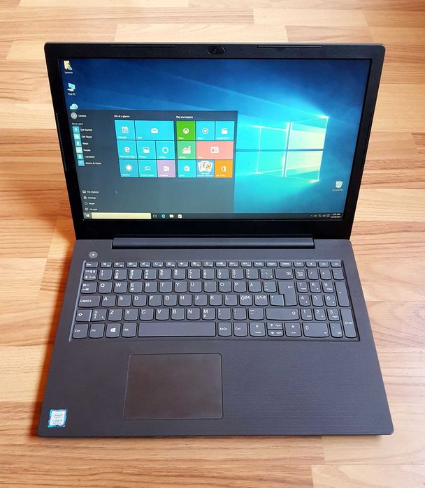 Laptop Lenovo V130 15.6" Full HD, i5-8250U, 12 GB DDR4, SSD 256 GB