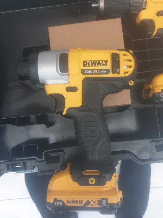 Dewalt комплект машини