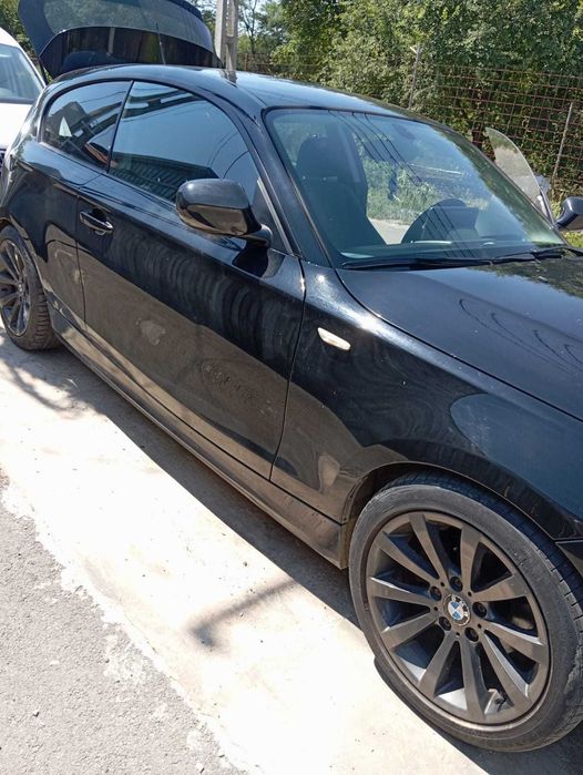 BMW SERIA 1 E81 2010 2.0 BENZINA