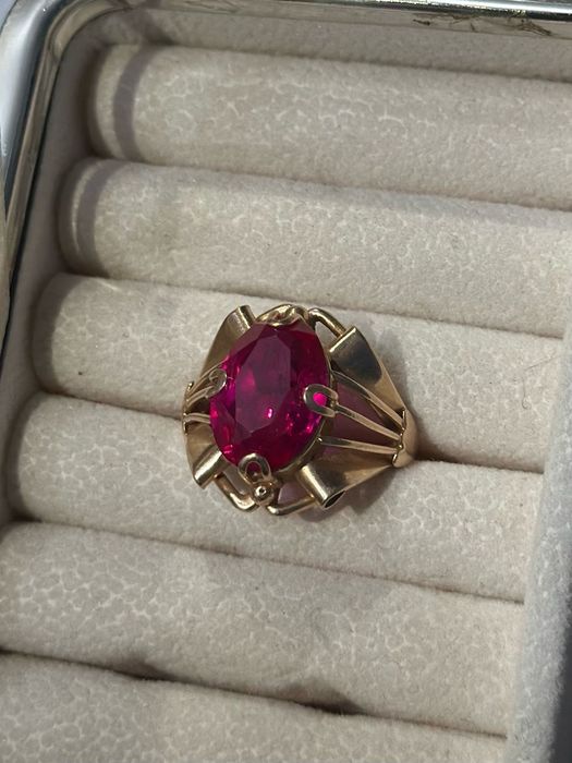Кольцо золото рубин