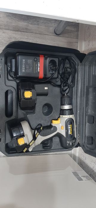 Продам шуруповерт