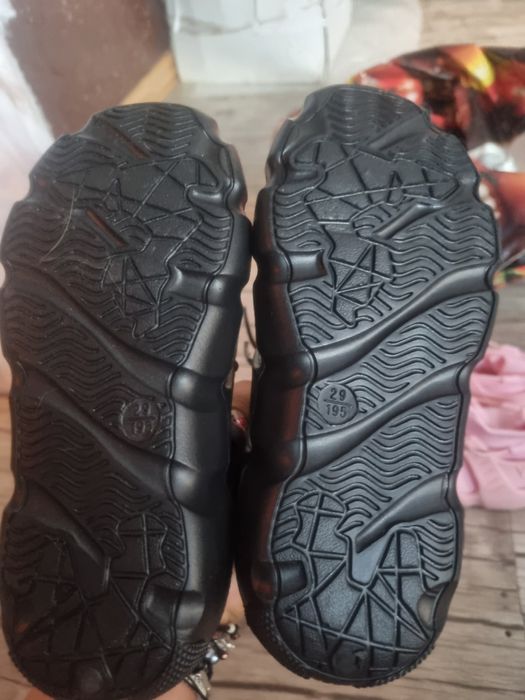 Adidași noi ..mărimi