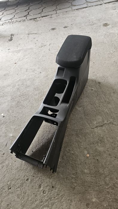 Центральная консоль Lancer 10
