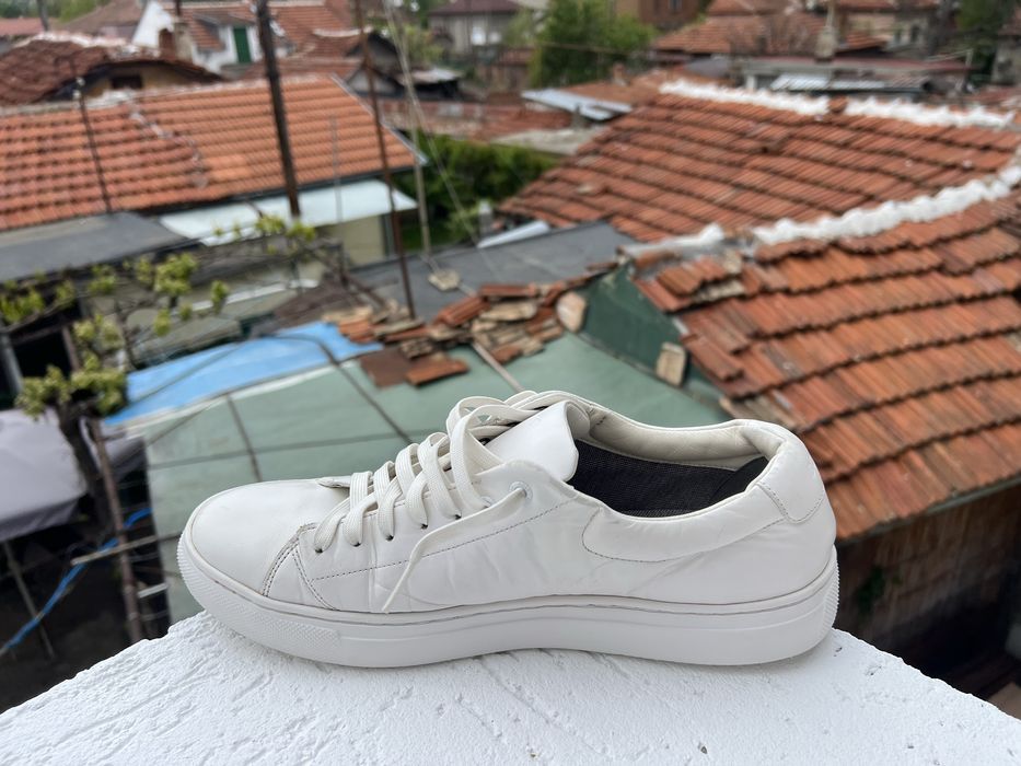 Hugo Boss All White 44