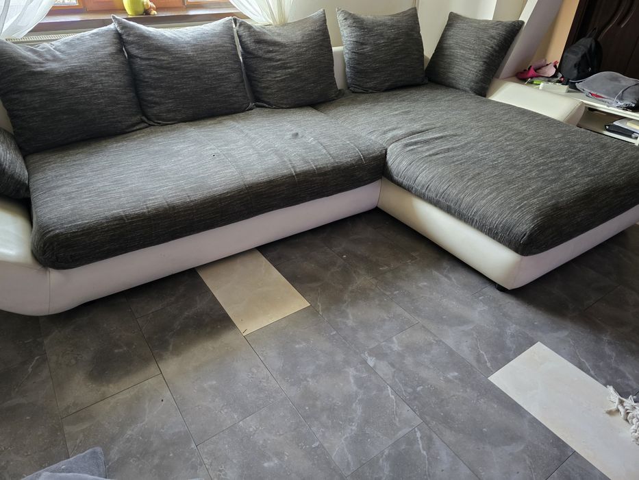 Vând canapea living