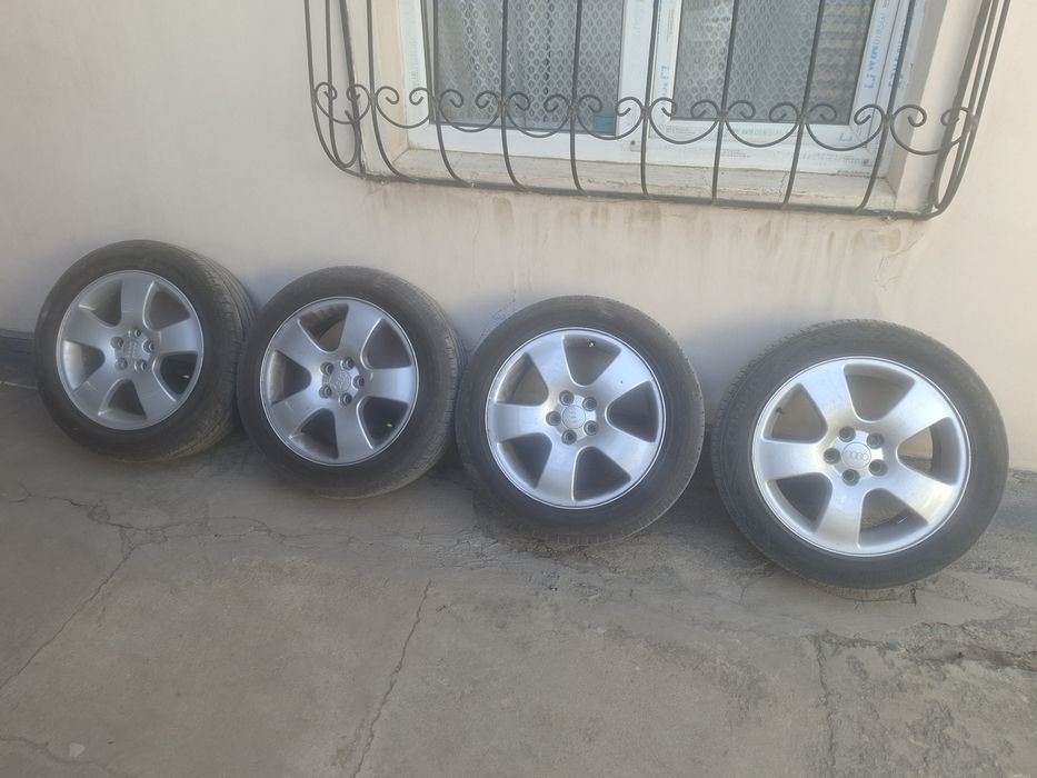 Продам диски с резиной r16 5/100  audi