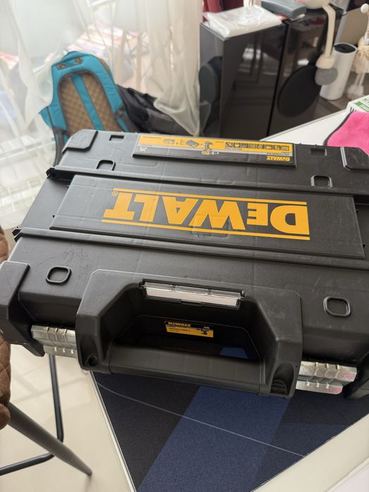Dewalt DCD796 ударен винтоверт + куфар